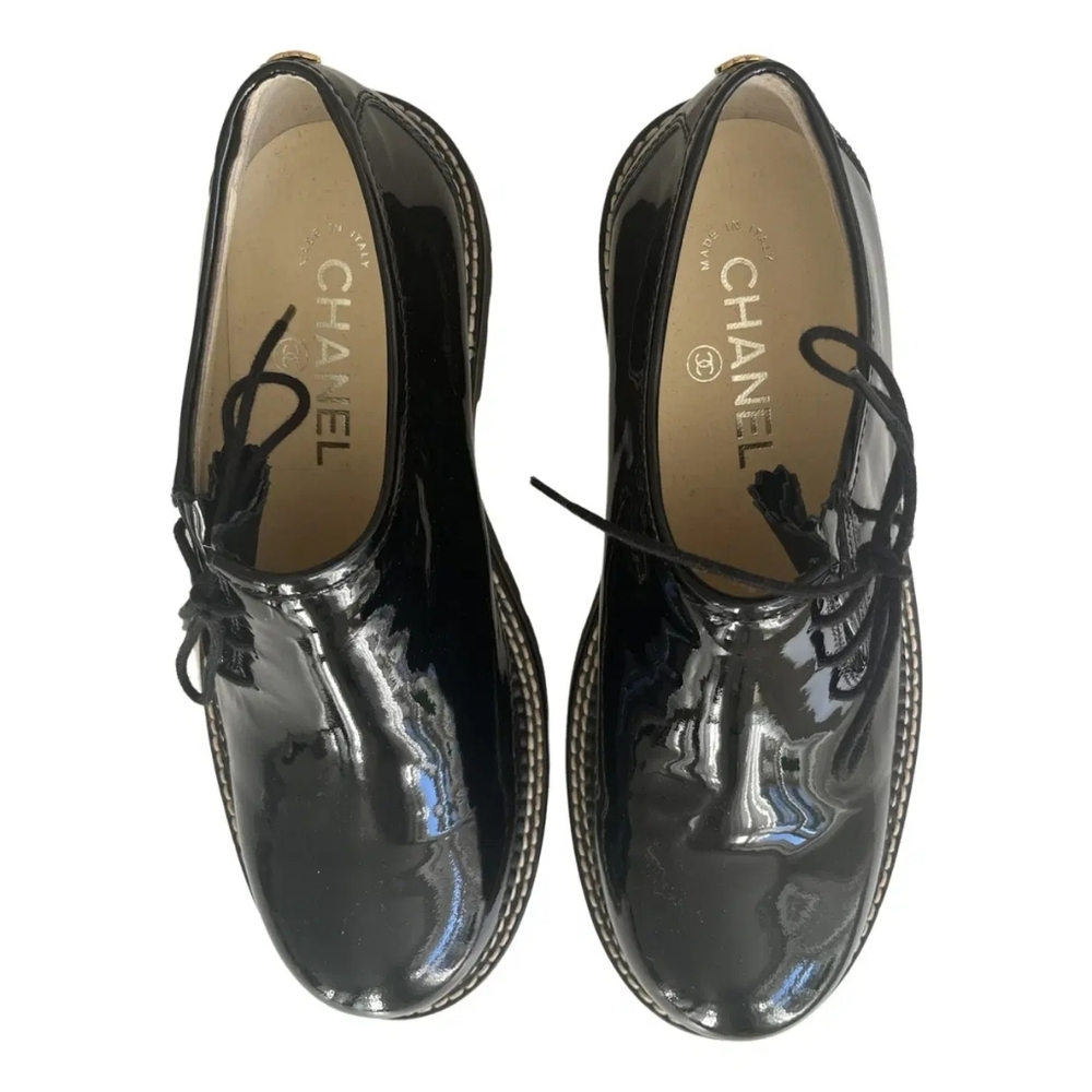 EUC Rare Chanel Patent Leather Lace Up Shoes Oxford Loafers